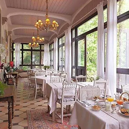 Hotel Domaine De Beaupre, The Originals Relais